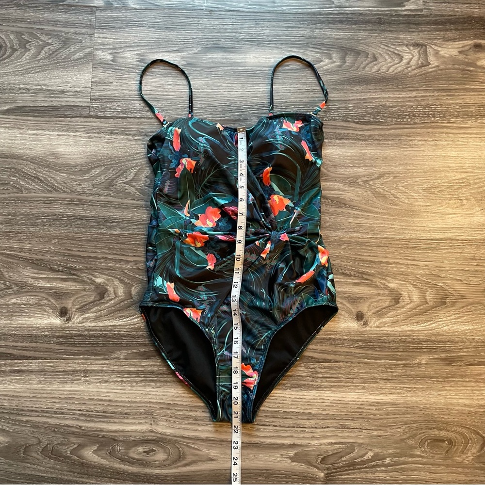 Nicole Miller Women’s  One Piece Swimsuit - Floral. M - Picture 6 of 10
